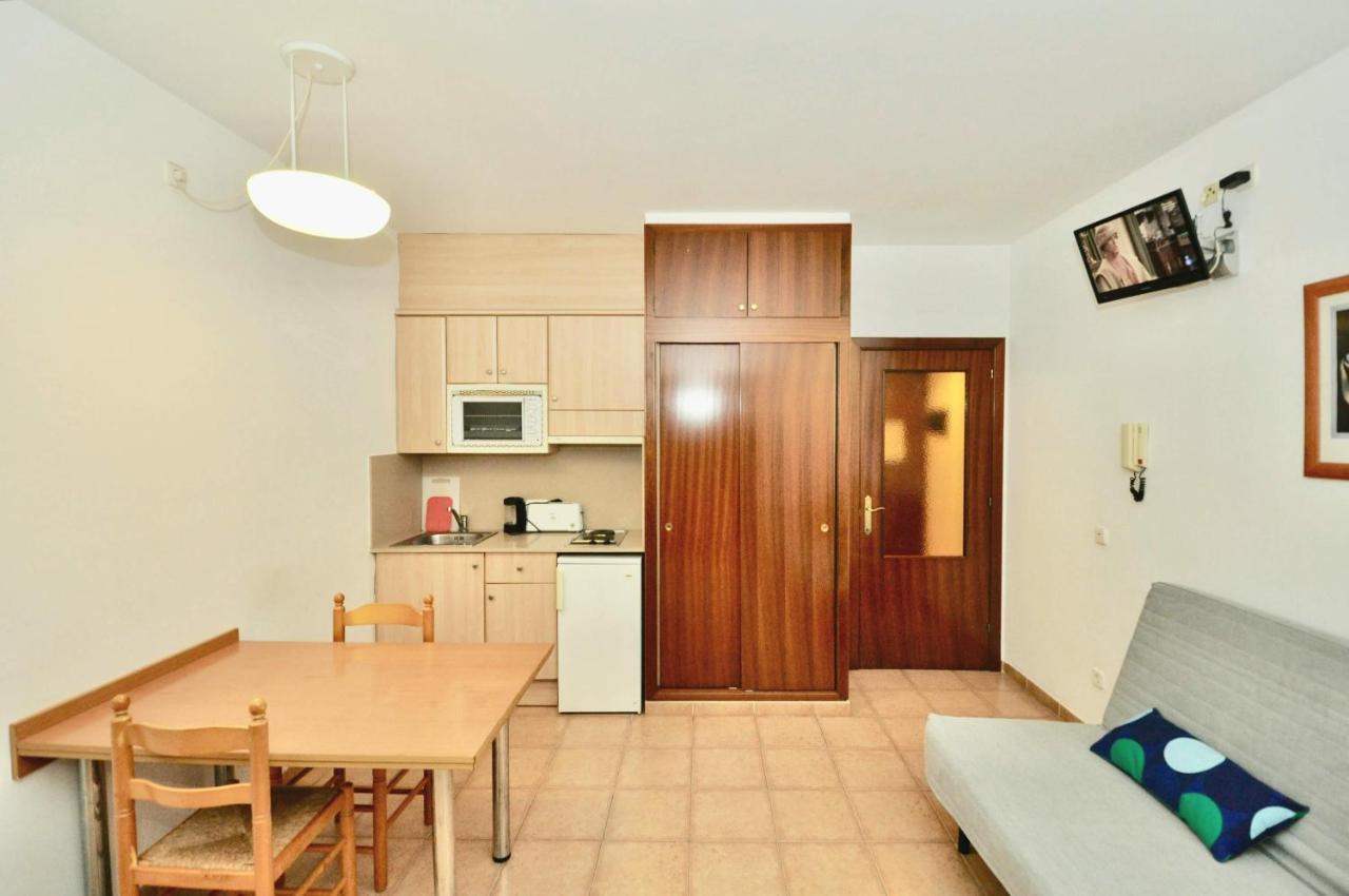 Apartments Sunsol Льорет-де-Мар Экстерьер фото
